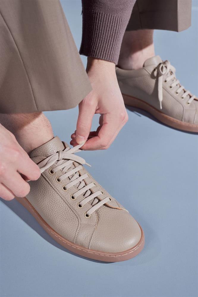 Pantofii casual pentru bărbați